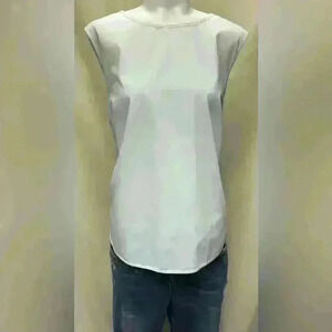 Yuzao White Sleeveless Shirt Size XL NWOT